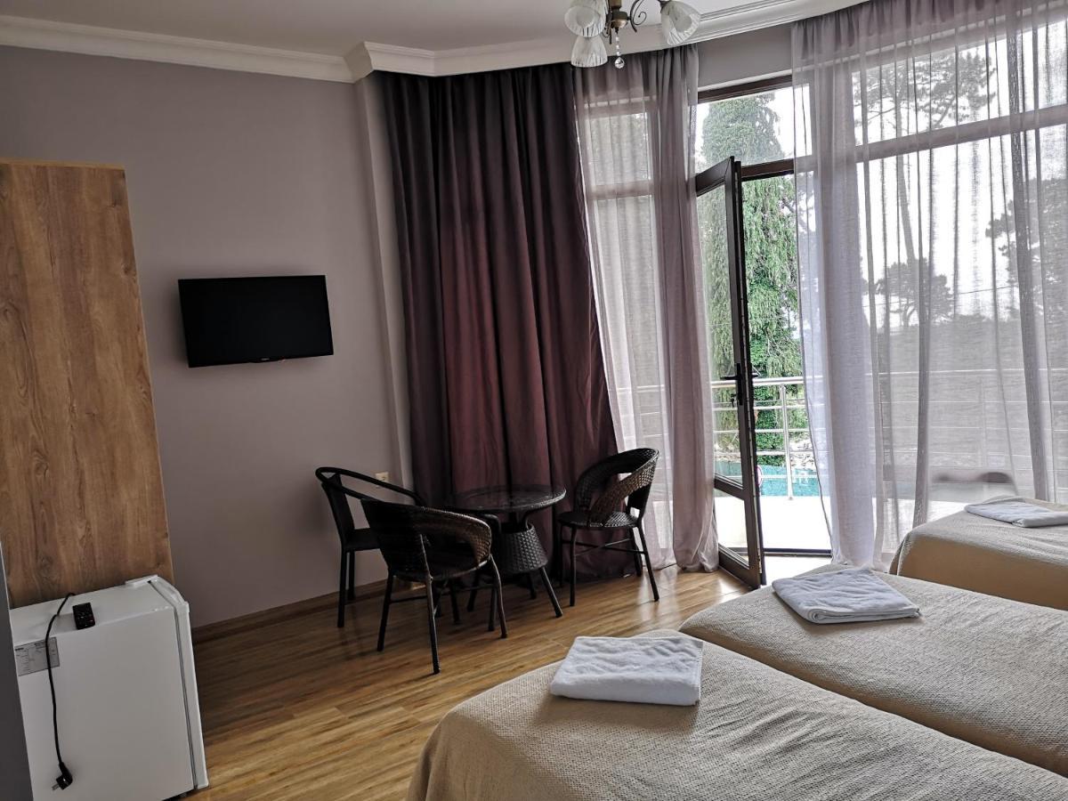 Boomerang Hotel Kobuleti Extérieur photo