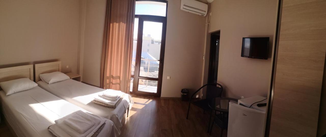 Boomerang Hotel Kobuleti Extérieur photo