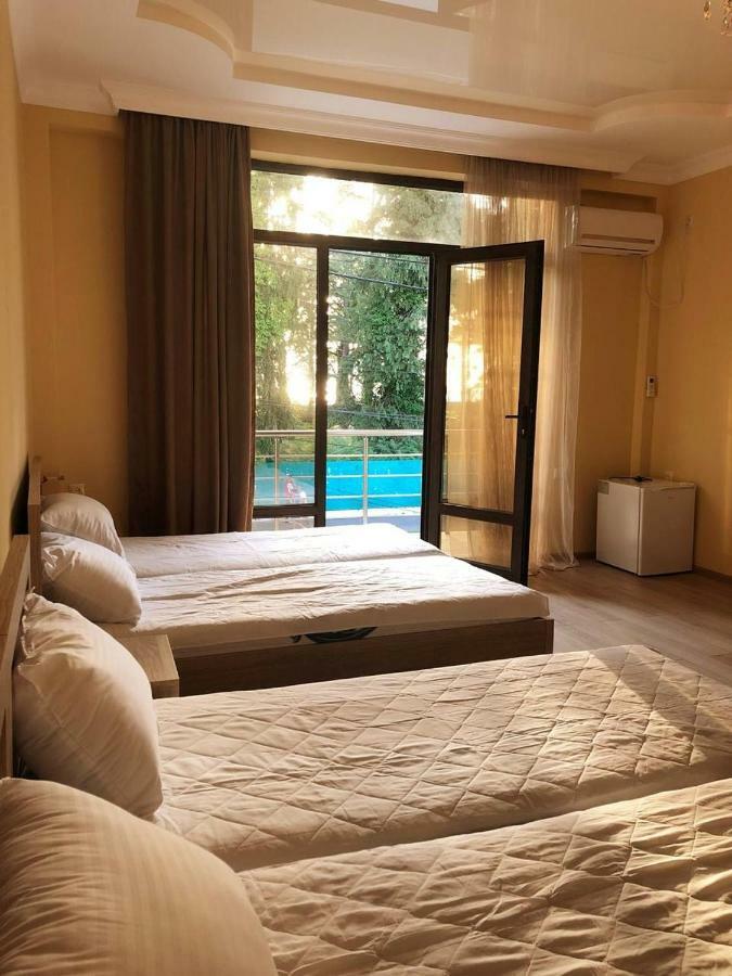 Boomerang Hotel Kobuleti Extérieur photo