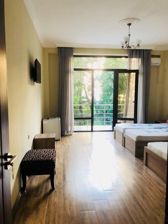 Boomerang Hotel Kobuleti Extérieur photo